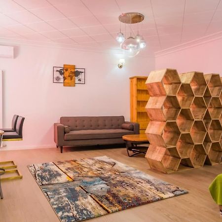 Inova Central Apartment Бухарест Экстерьер фото