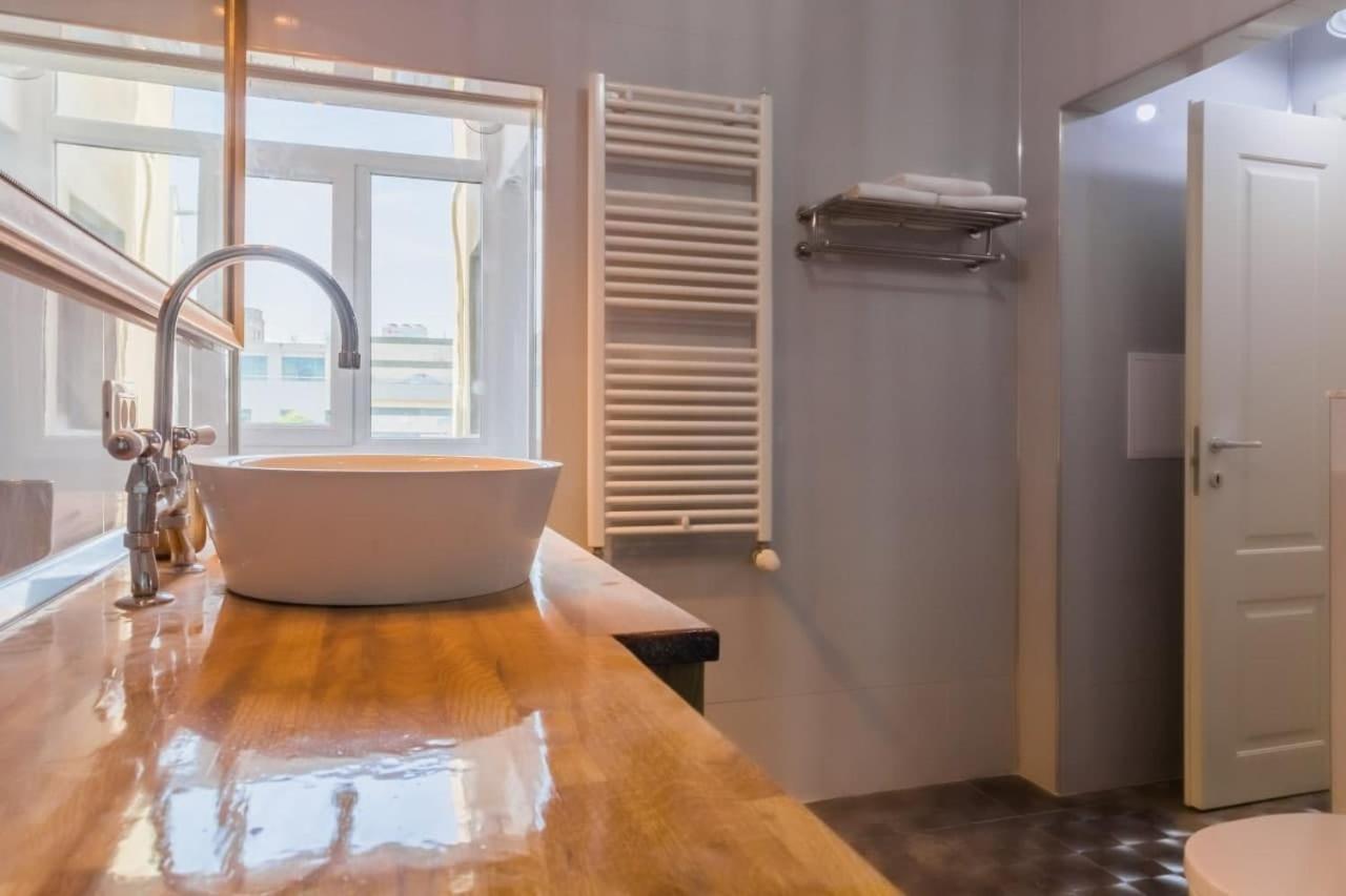 Inova Central Apartment Бухарест Экстерьер фото