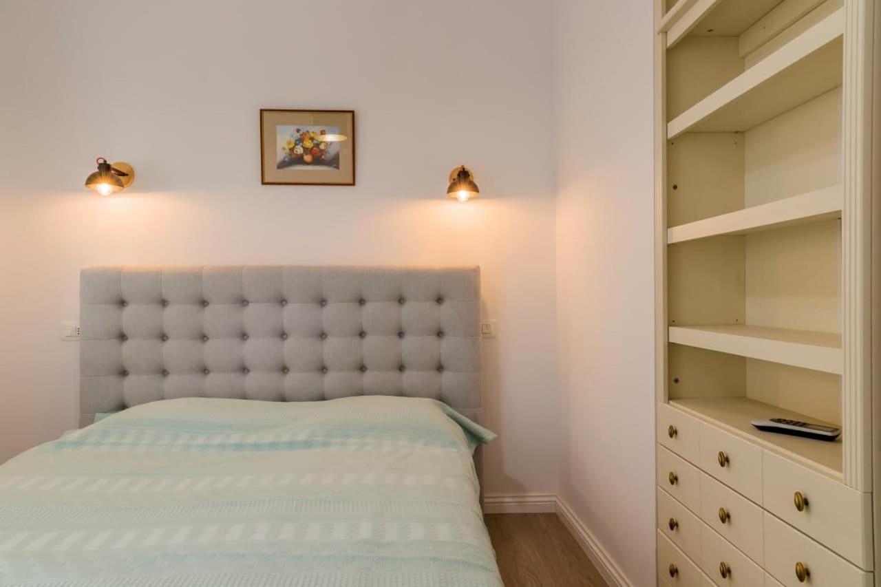 Inova Central Apartment Бухарест Экстерьер фото