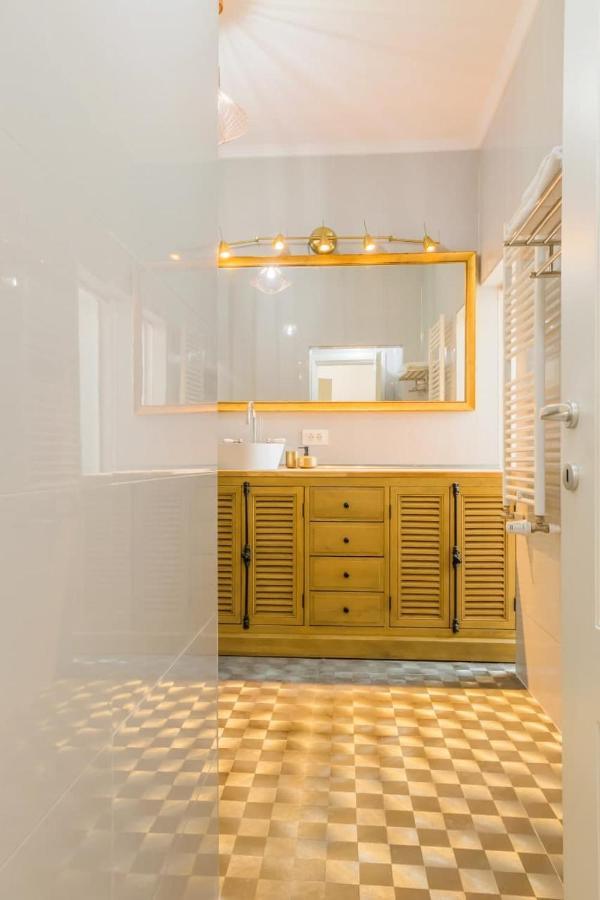 Inova Central Apartment Бухарест Экстерьер фото